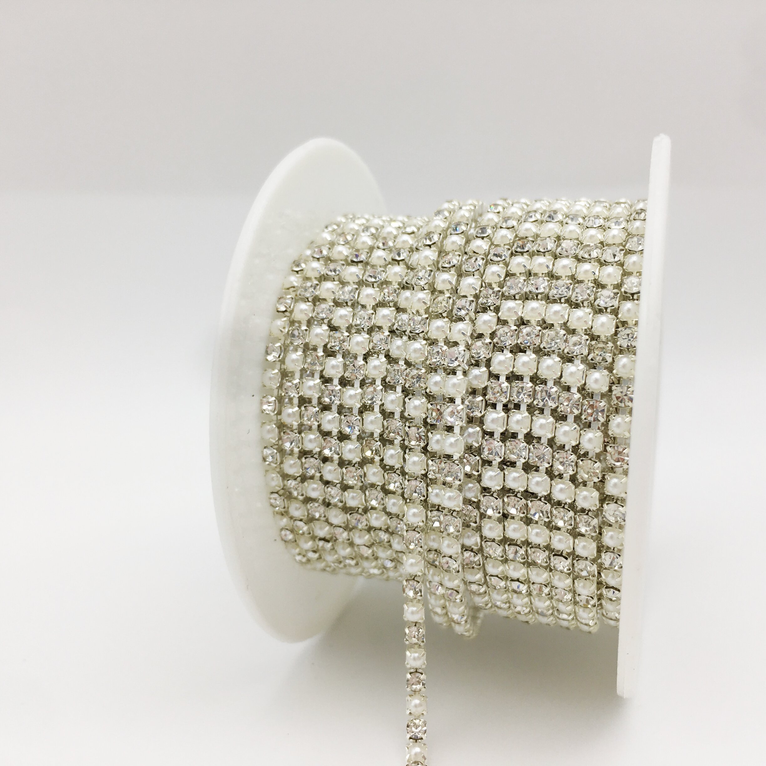 SINRONG Multi-Shaped Flatback Glass Pearl Chain for Nail Art and Jewelry Making with Sew-On Technique Loose Rhinestones for Bags