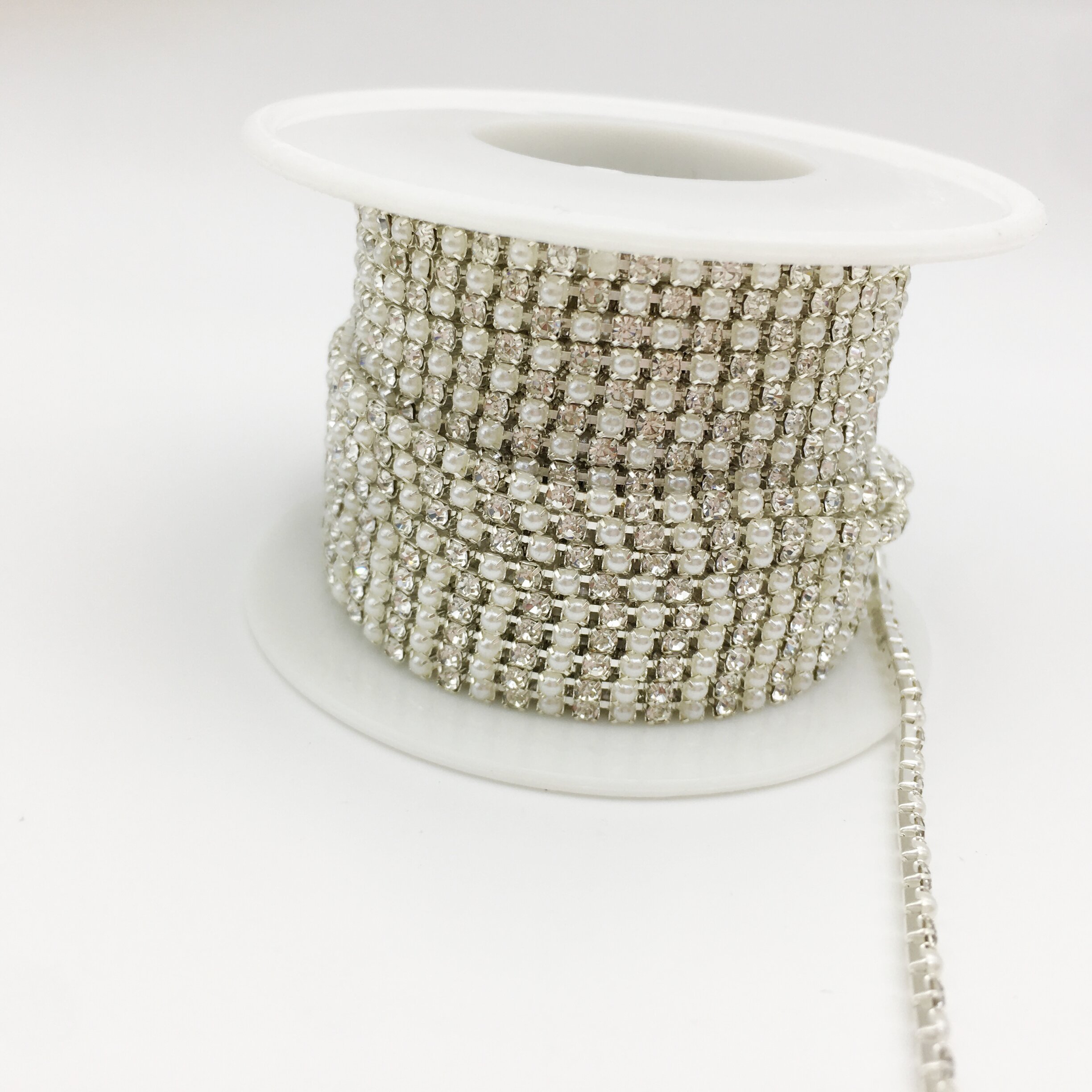 SINRONG Multi-Shaped Flatback Glass Pearl Chain for Nail Art and Jewelry Making with Sew-On Technique Loose Rhinestones for Bags