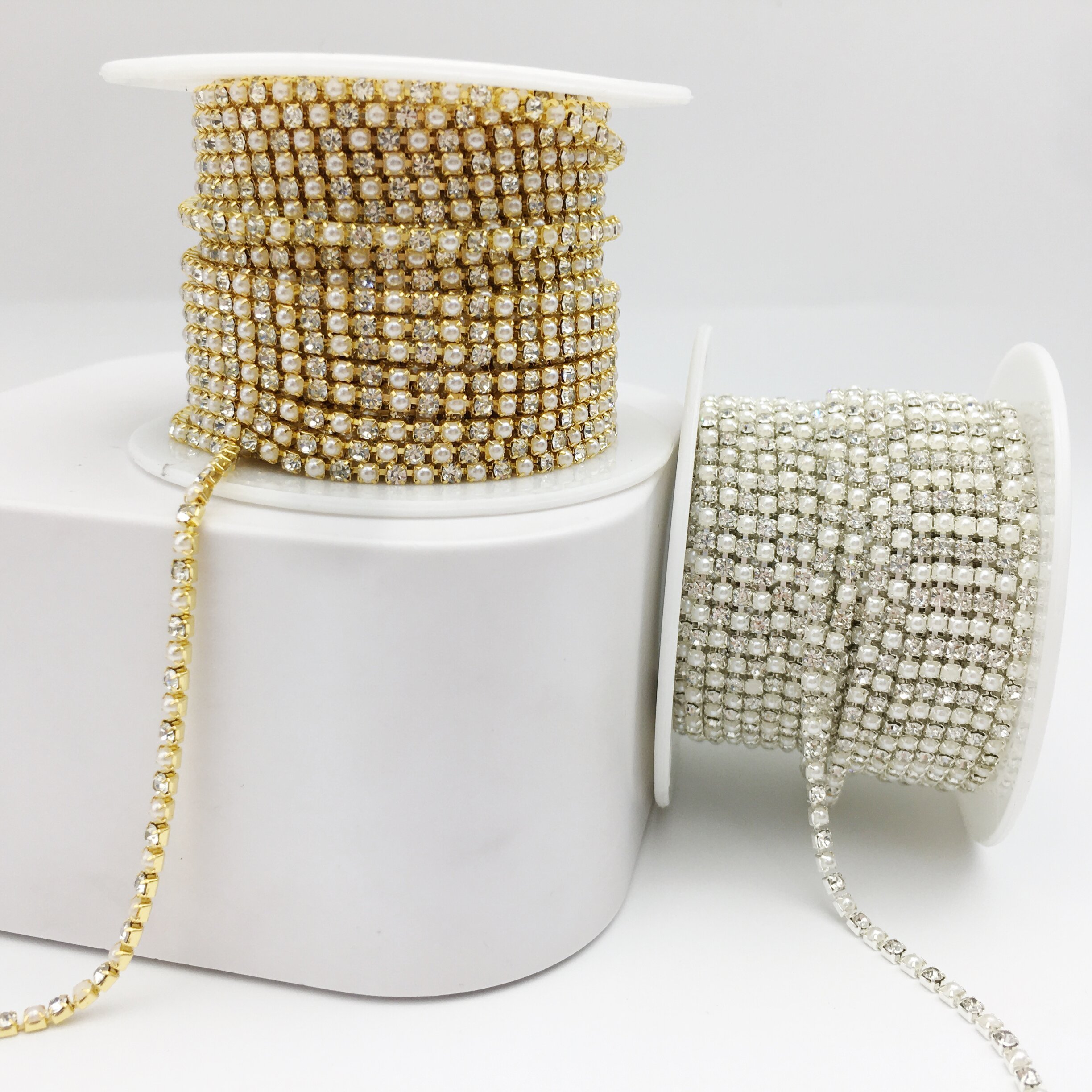 SINRONG Multi-Shaped Flatback Glass Pearl Chain for Nail Art and Jewelry Making with Sew-On Technique Loose Rhinestones for Bags