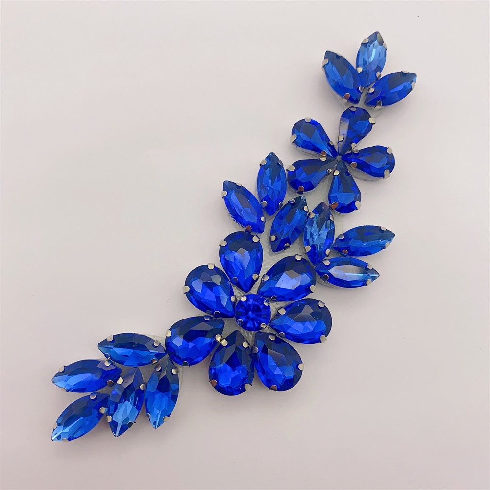Wholesale New Handmade Rhinestone Flower design 3D sew on Applique phoenix Patches For Clothes Decoration
