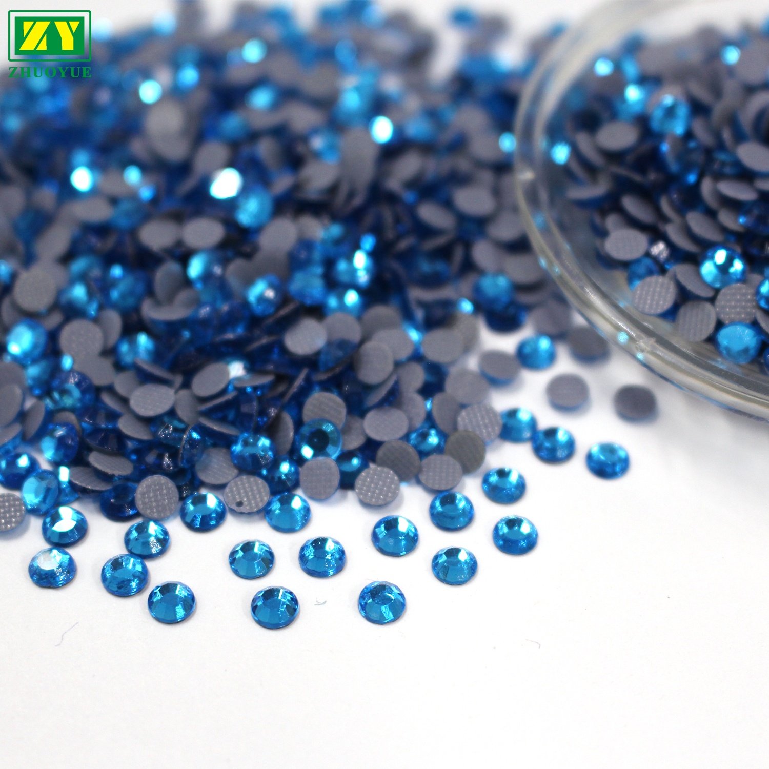 Wholesale High Quality Korea Lead Free Hot Fix Sky Blue Color Crystal Rhinestone For Garment Accessories