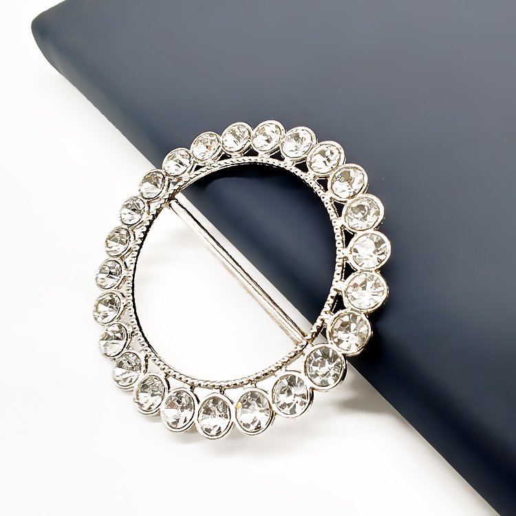 China Manufacturers Luxury Rhinestone Scarf Buckle O Ring Diamond Decorative Metal Belts Buckle For Women