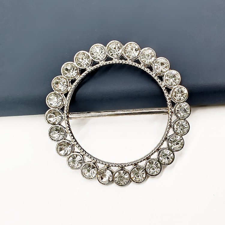 China Manufacturers Luxury Rhinestone Scarf Buckle O Ring Diamond Decorative Metal Belts Buckle For Women