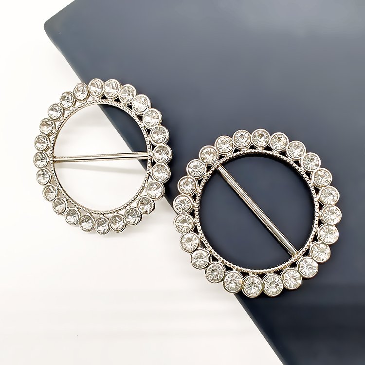 China Manufacturers Luxury Rhinestone Scarf Buckle O Ring Diamond Decorative Metal Belts Buckle For Women