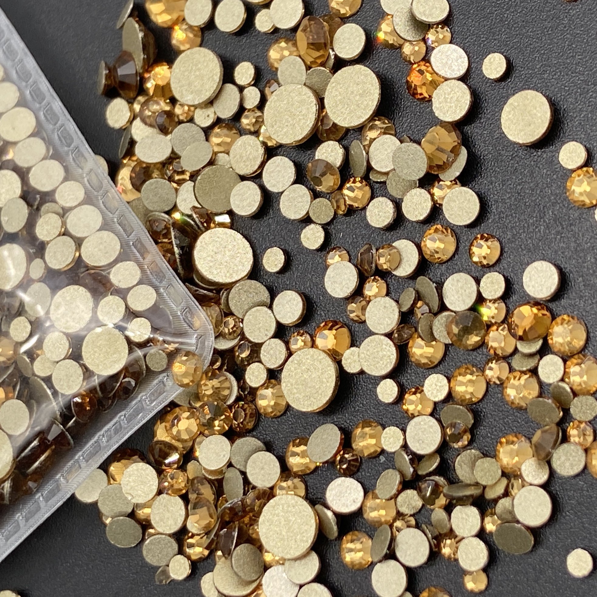 Swarovski rhinestones wholesale non hotfix rhinestones flat back women wig glass rhinestones wholesale