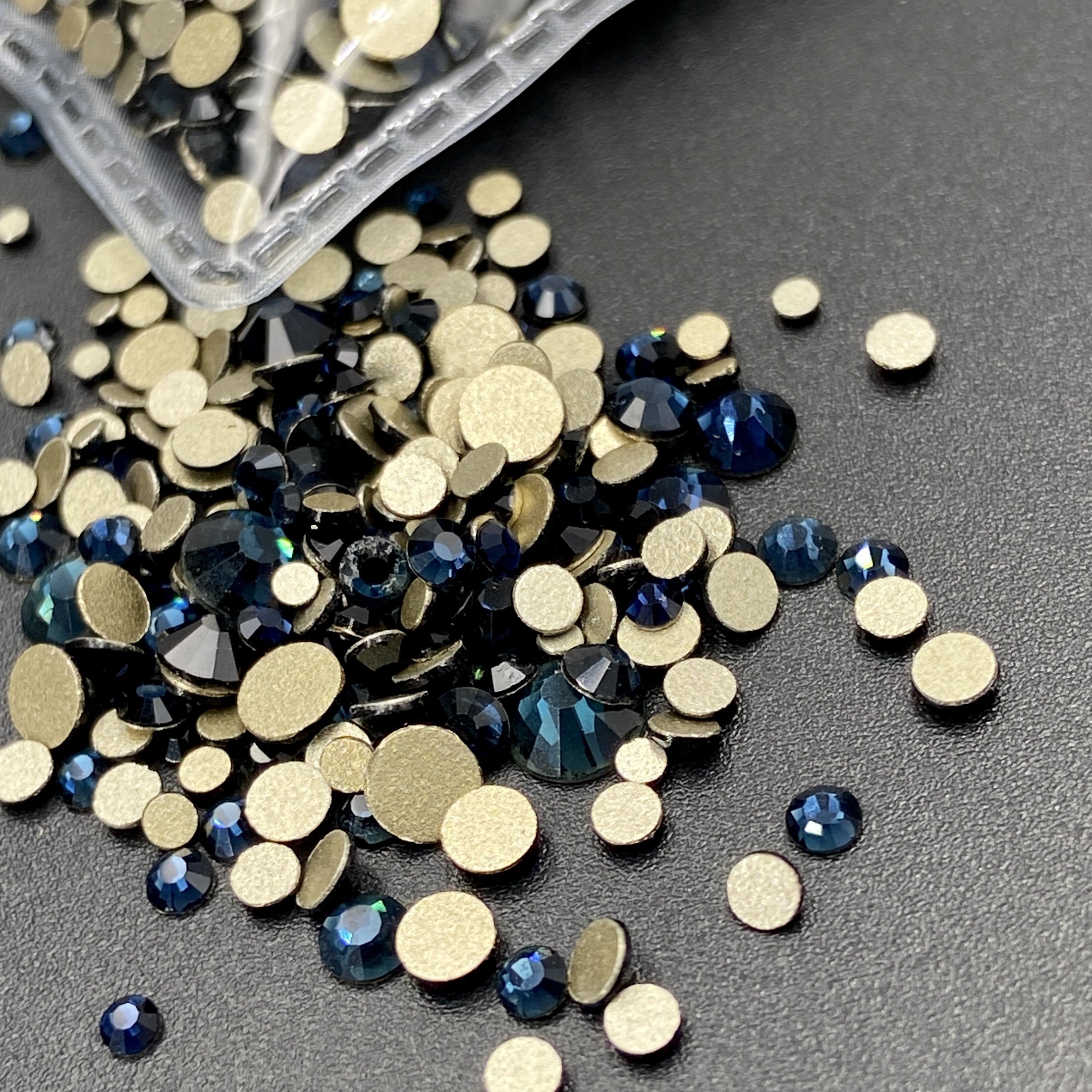 Swarovski rhinestones wholesale non hotfix rhinestones flat back women wig glass rhinestones wholesale