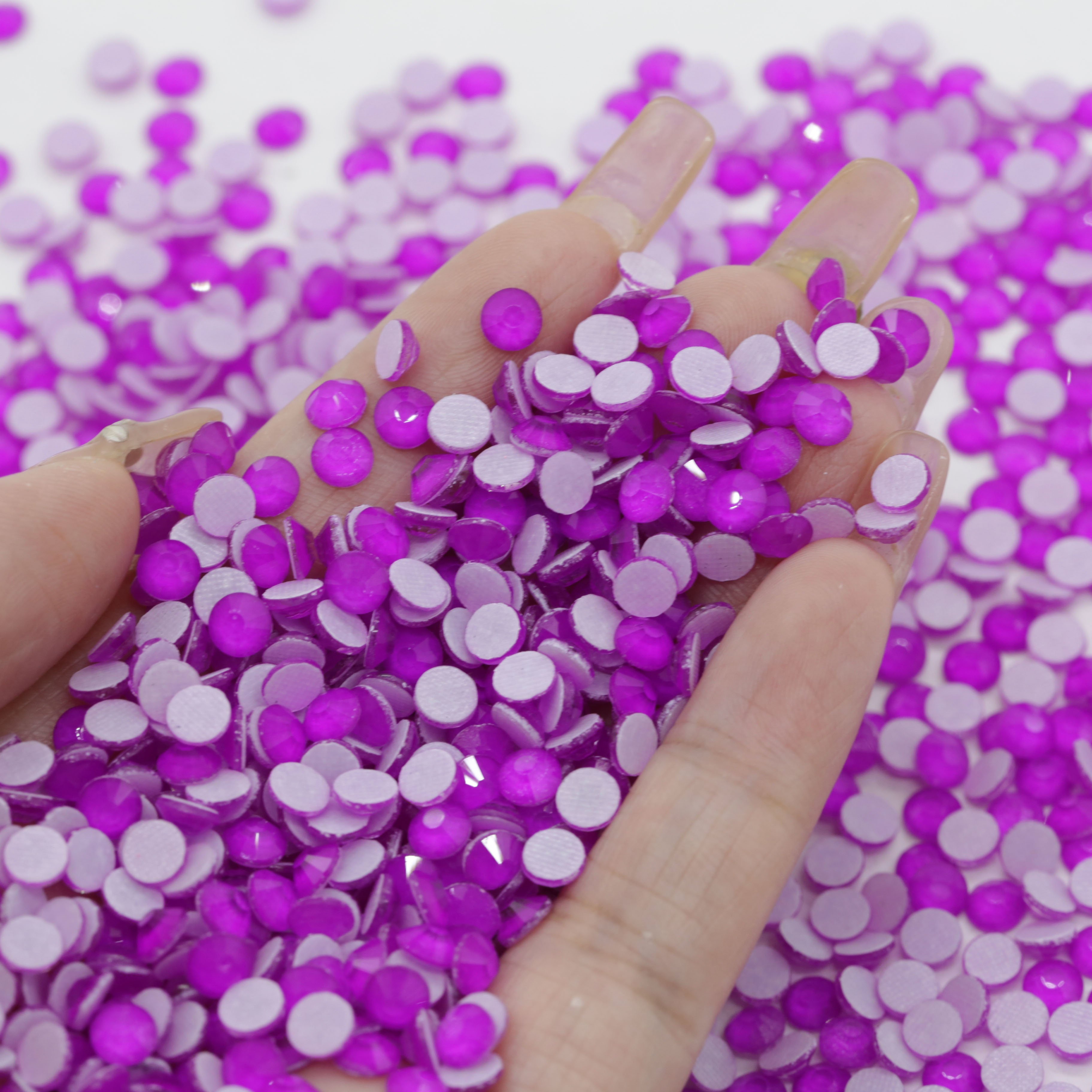 Xulin Neon Lt.Amethyst Color Hotfix Rhinestone SS16 SS20 S330 Glass Flatback Iron On Rhinestones