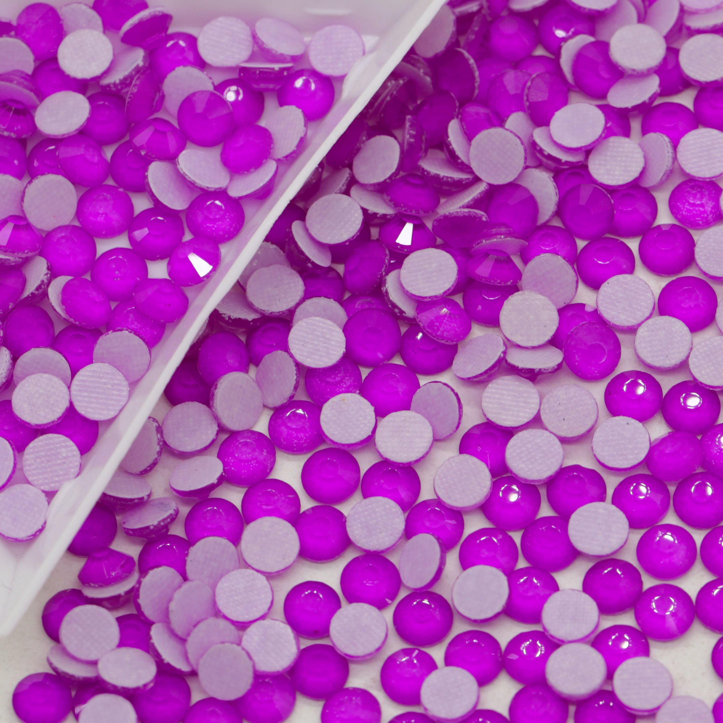 Xulin Neon Lt.Amethyst Color Hotfix Rhinestone SS16 SS20 S330 Glass Flatback Iron On Rhinestones