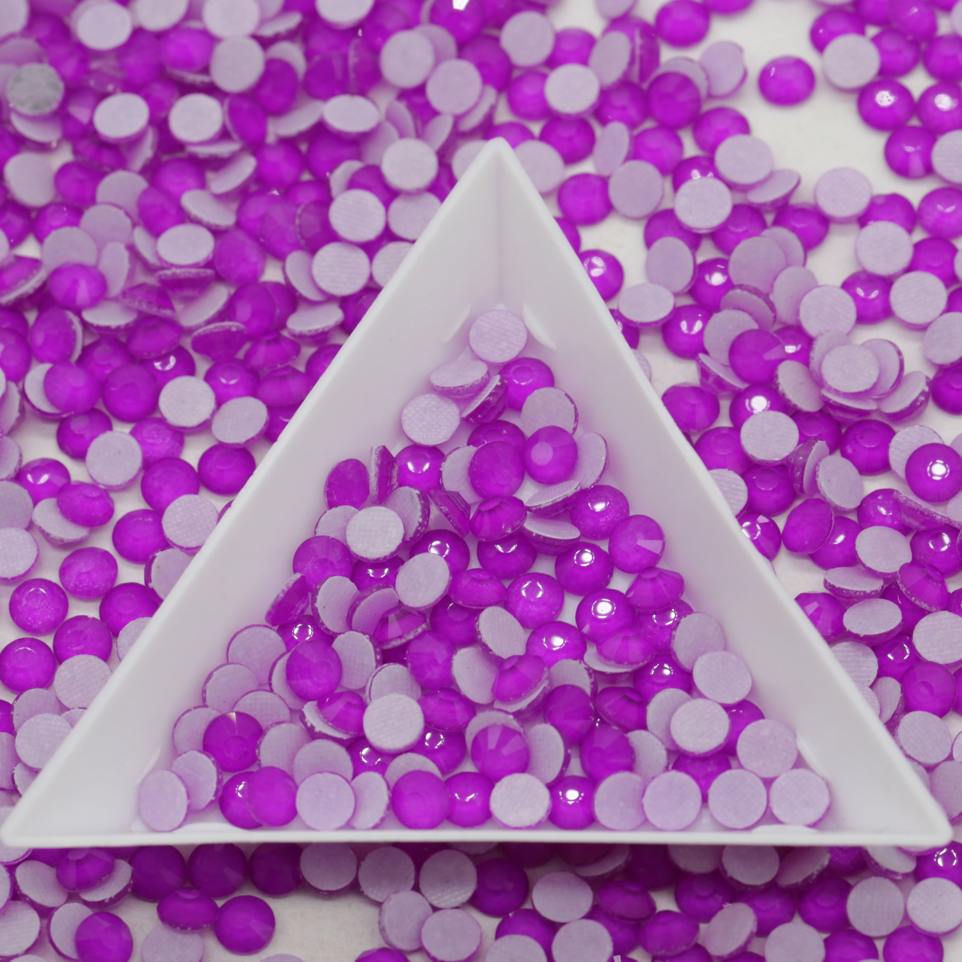 Xulin Neon Lt.Amethyst Color Hotfix Rhinestone SS16 SS20 S330 Glass Flatback Iron On Rhinestones