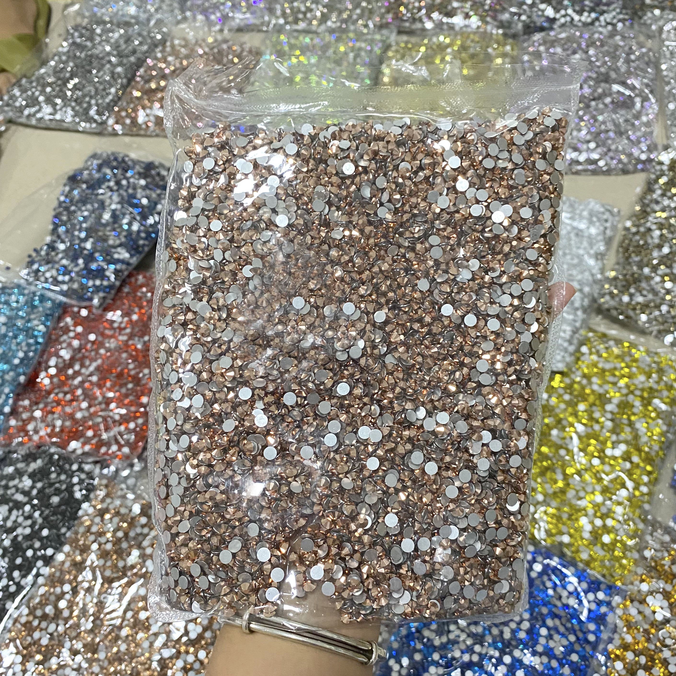 Whatstone Wholesale Loose Sunlight Color SS3 SS4 SS5 SS6 SS8 1440Pcs/Pack Flat Back Glass Pearl Rhinestone