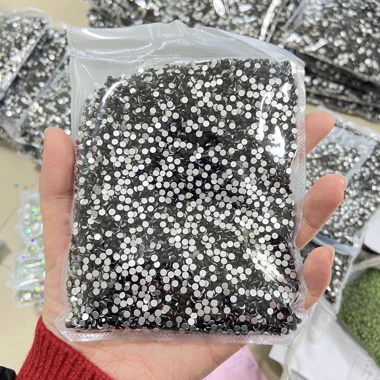 Whatstone Wholesale Loose Sunlight Color SS3 SS4 SS5 SS6 SS8 1440Pcs/Pack Flat Back Glass Pearl Rhinestone