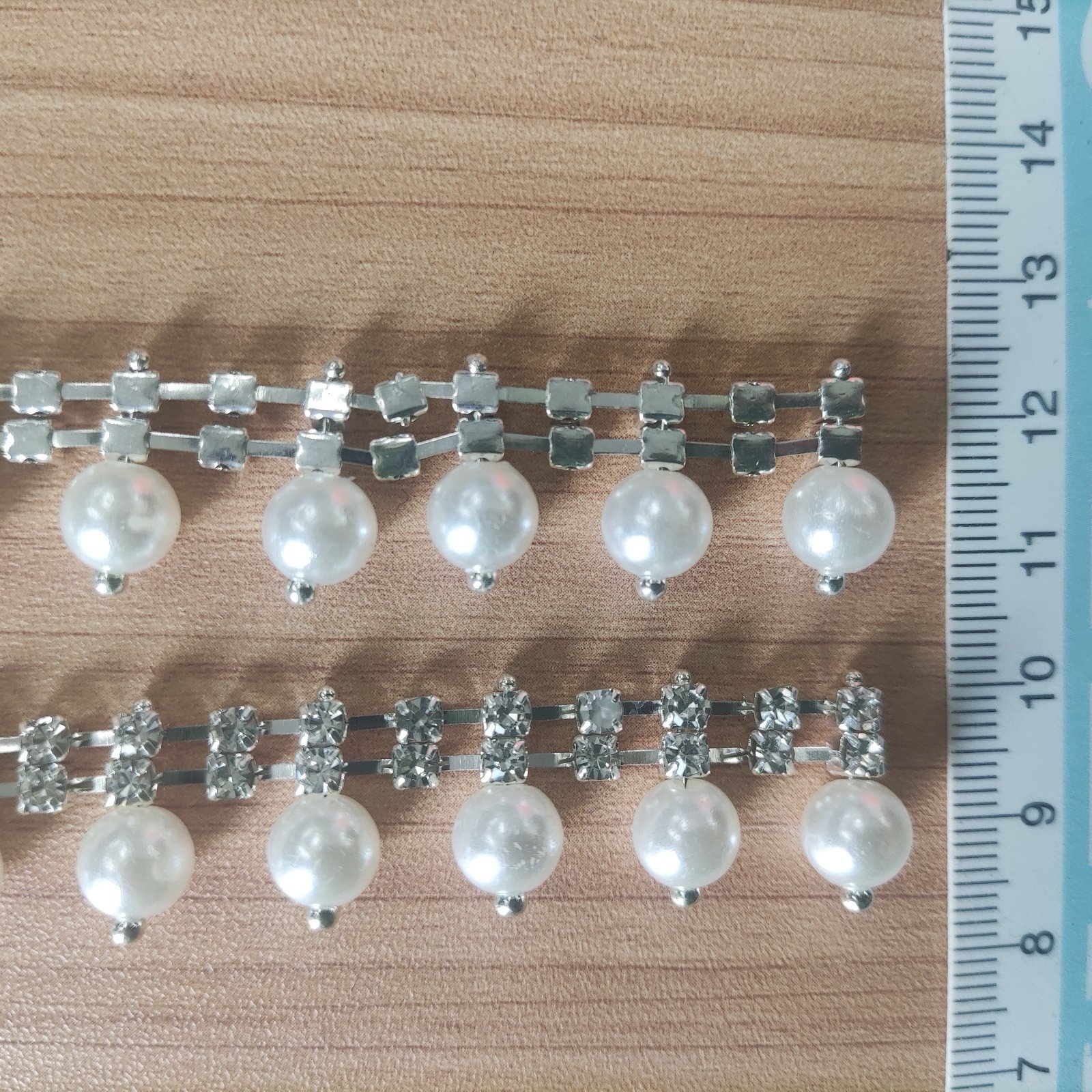 OEKO-TEX GRS BSCI Wholesale Guangzhou factory Glass Crystal Rhinestone chain with Pearl nextfashion