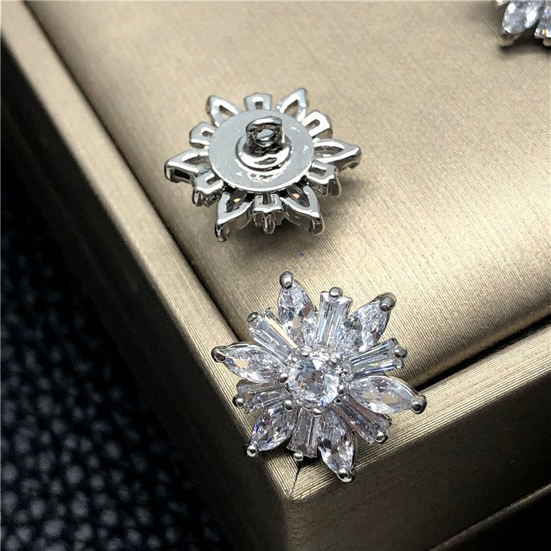 Crystal Rhinestone Diamond Sunflowers Embellishments ZirconButtons Sew On Buttons For Diy Decoration For Garments Clothing