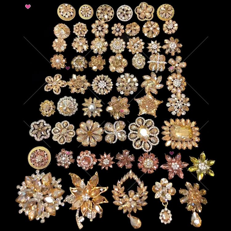 Keering WBK Red Gold Green Pink Crystal Rhinestones Buttons For Clothes Bags Shoes Hats Garment Accessories