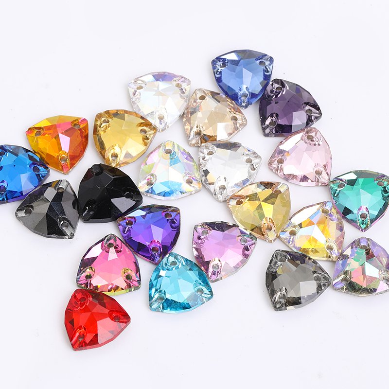 Xichuan Fat triangle hot selling DIY shiny crystal k9 glass sew on rhinestone fancy stones strass for wedding dress decoration