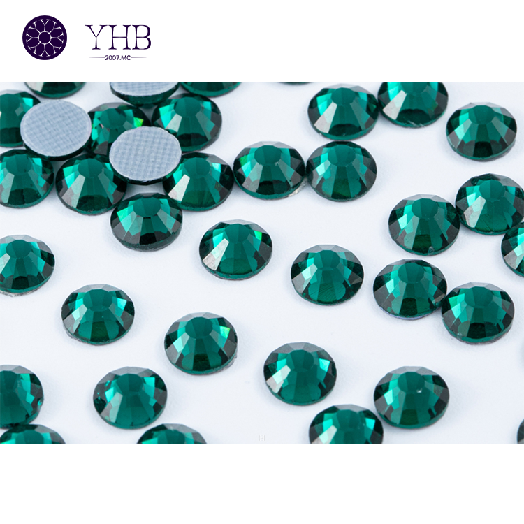 2024 Emerald Hotfix Rhinestone Lead Free Eco-Friendly Rhinestone For Clothing Decoration