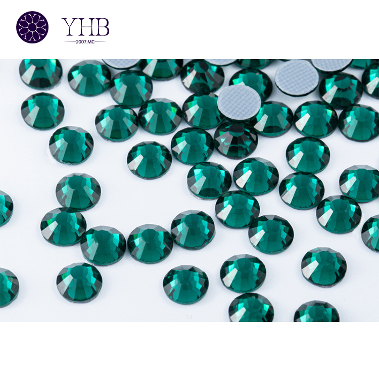 2024 Emerald Hotfix Rhinestone Lead Free Eco-Friendly Rhinestone For Clothing Decoration