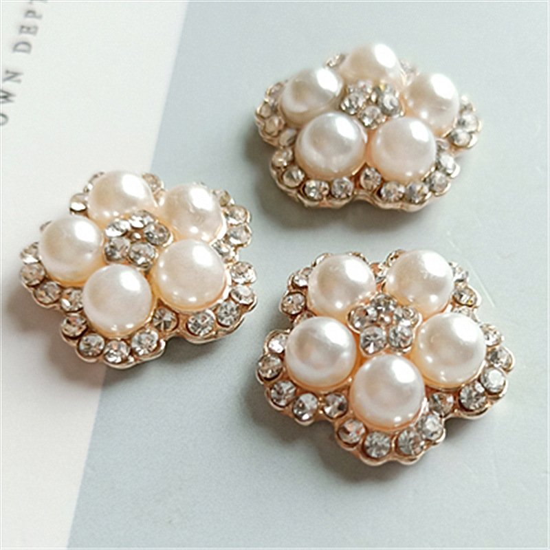 Custom Fashion Metal Jewellery Crystal Pearls Flower Sewing Accessories Rhinestones Pearl Fancy Buttons For Bag Clothing