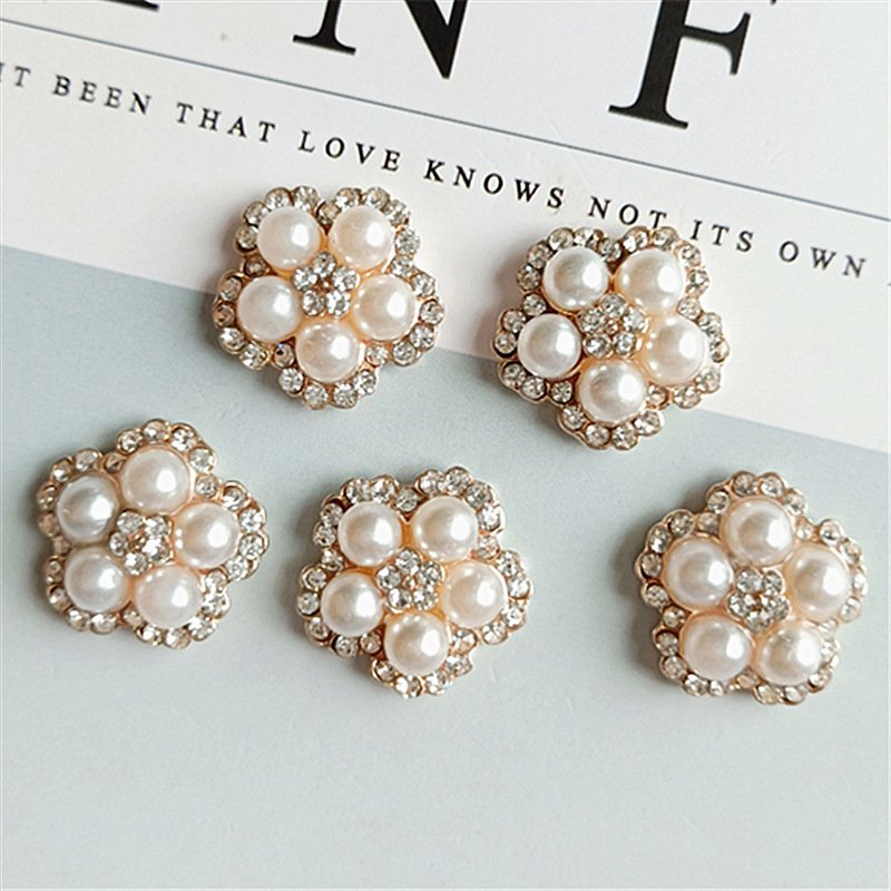 Custom Fashion Metal Jewellery Crystal Pearls Flower Sewing Accessories Rhinestones Pearl Fancy Buttons For Bag Clothing