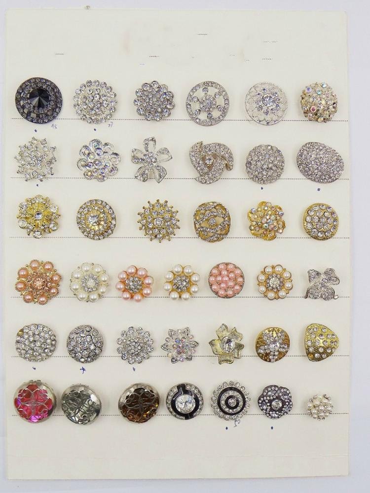 Custom Fashion Metal Jewellery Crystal Pearls Flower Sewing Accessories Rhinestones Pearl Fancy Buttons For Bag Clothing