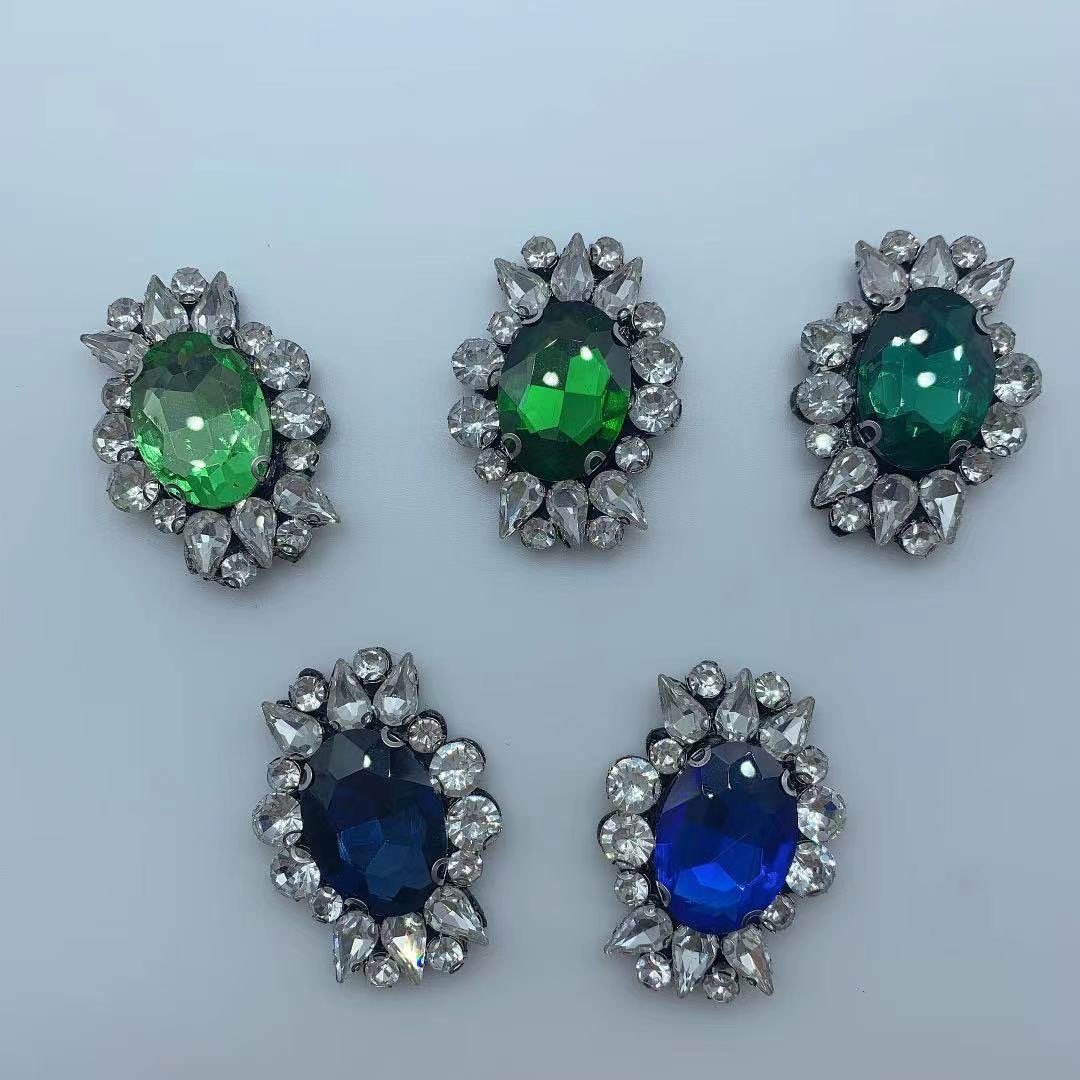 Wholesale oval Horse eyes hand stick drill Glass rhinestone patch Jackets Hats Shoes Crafts Appliques Beaded Rhinestones patch