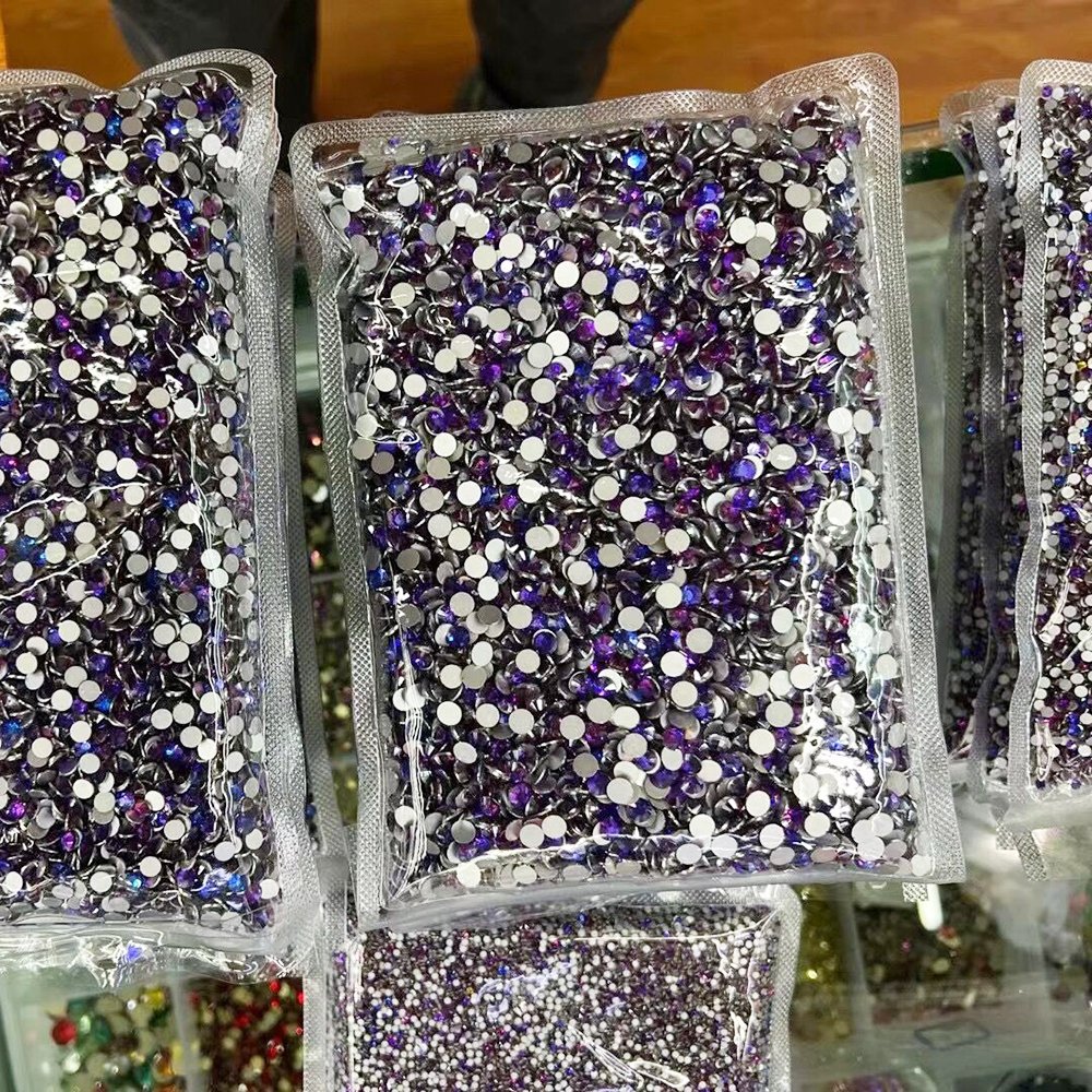 Top quality glass decoration beautiful in bulk flat back rhinestone hotfix glass