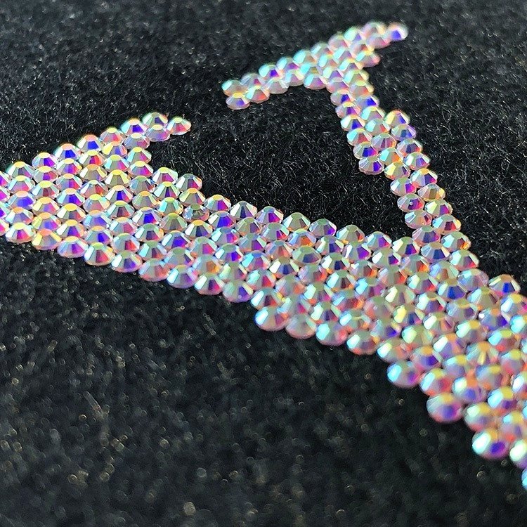 Wholesale Fashion Designs Rhinestone Transfer Labels with Custom Letters Logo