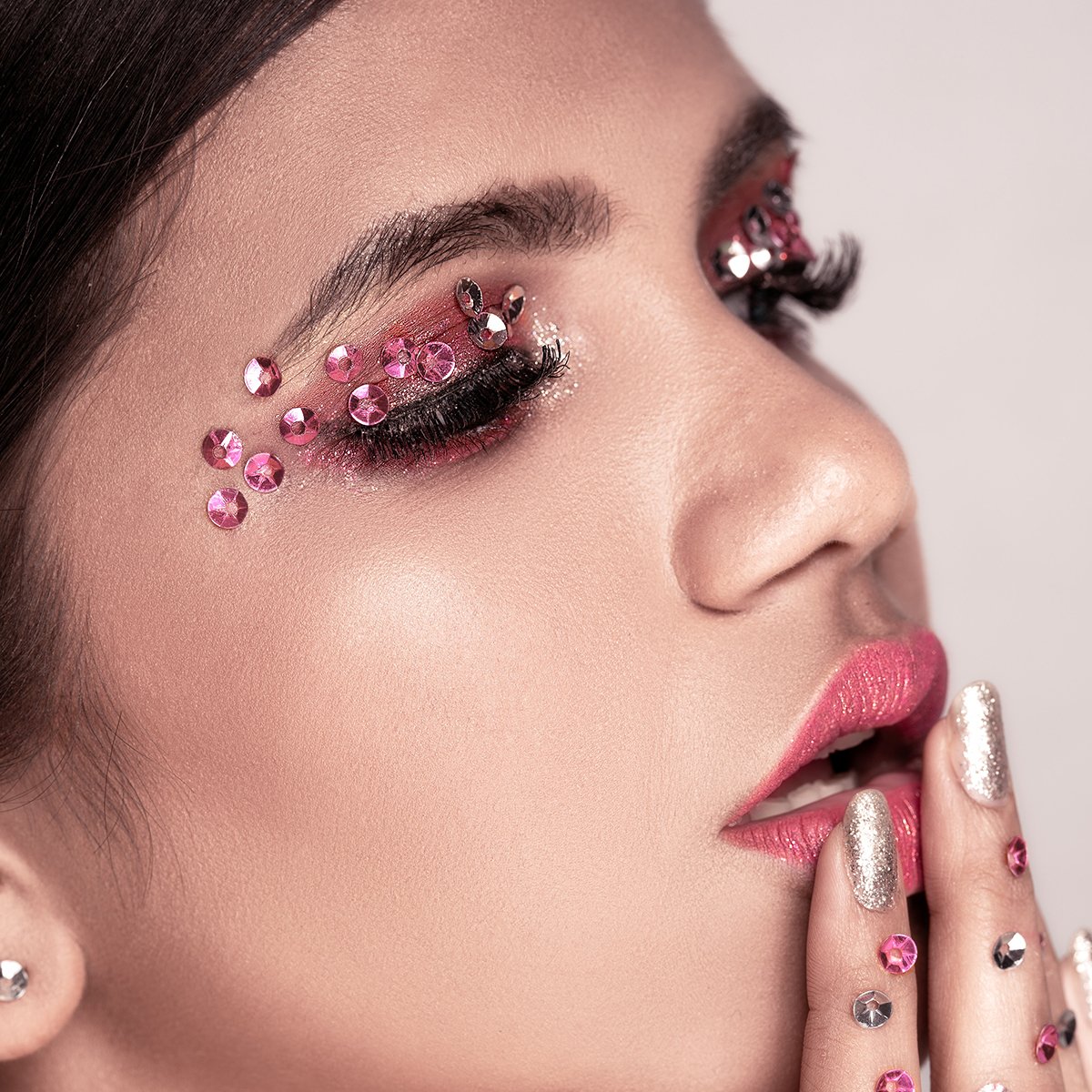 Face Gems Eye Jewels Rhinestones Gems Crystals Pearls Stickers Festival Diamonds for Face Makeup