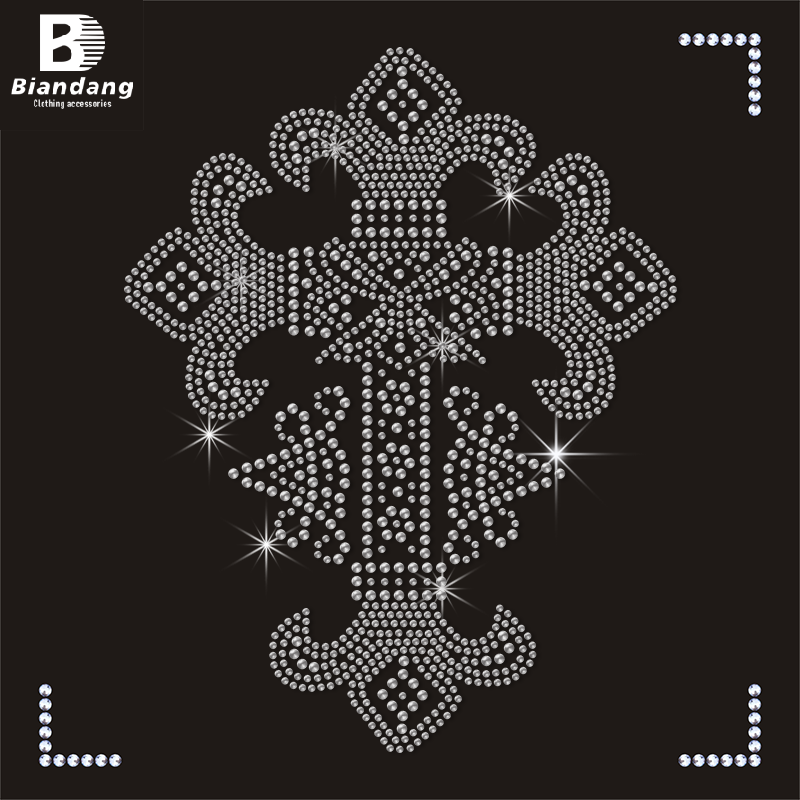 Wholesale Hot Sale Custom Bling T Shirt Heat Transfer Hotfix Rhinestone Designs Own Logo Iron On Rhinestone Transfer