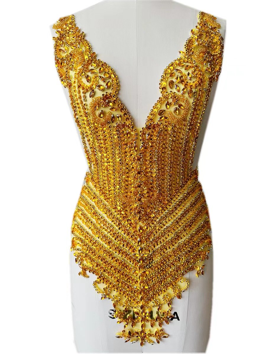 Queen Dress The Latest Luxury Heavily Beaded Corset Handcrafted Large Rhinestone Sequins Decorated Wedding Neckline