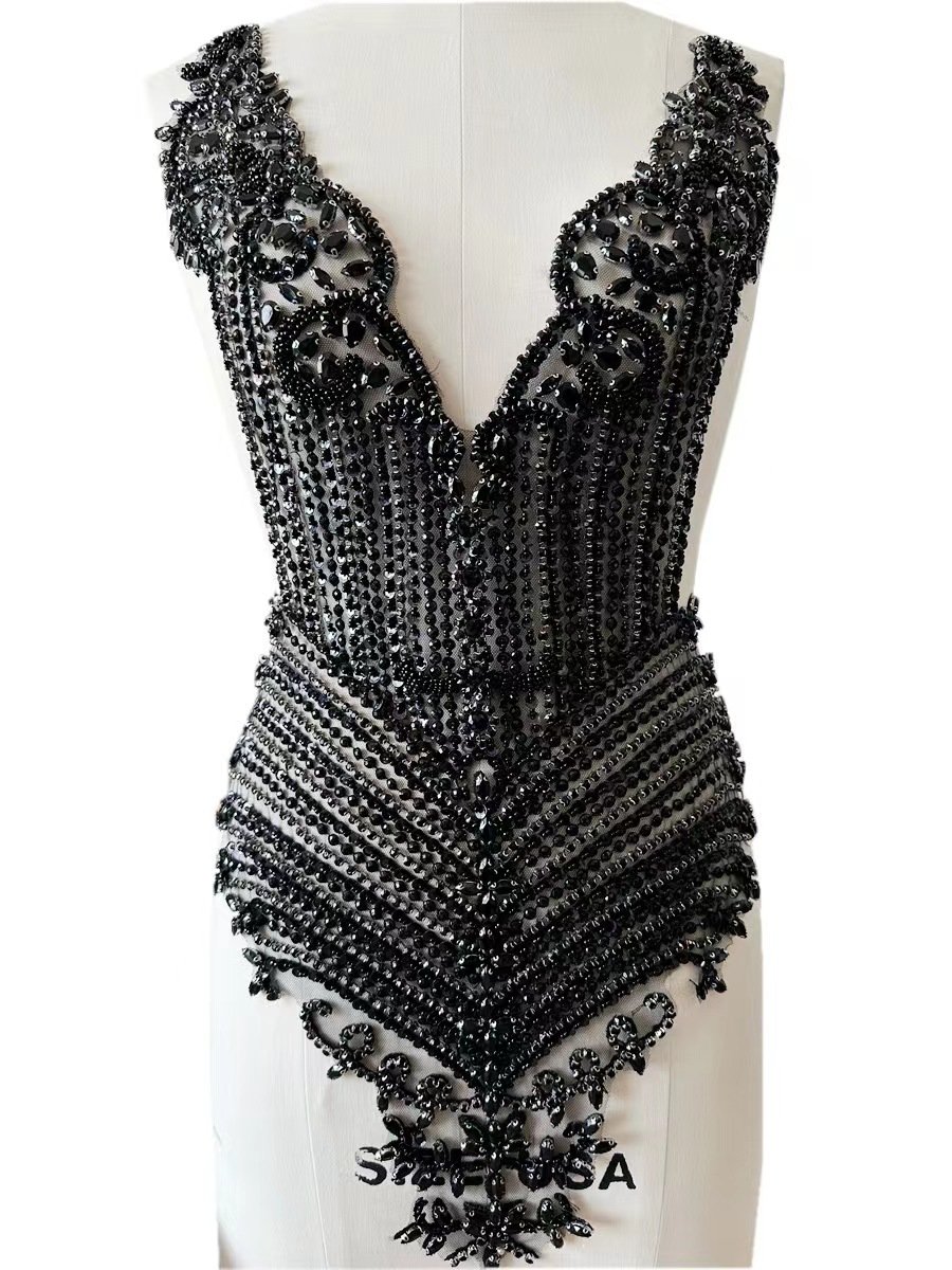Queen Dress The Latest Luxury Heavily Beaded Corset Handcrafted Large Rhinestone Sequins Decorated Wedding Neckline