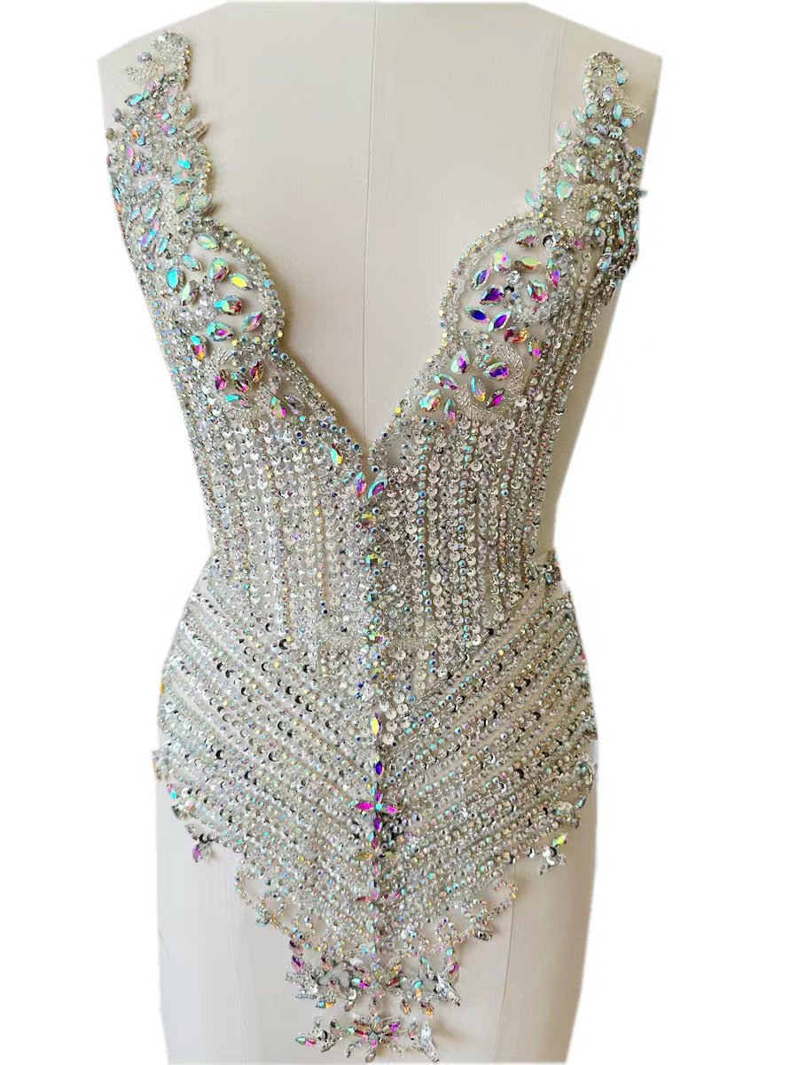 Queen Dress The Latest Luxury Heavily Beaded Corset Handcrafted Large Rhinestone Sequins Decorated Wedding Neckline