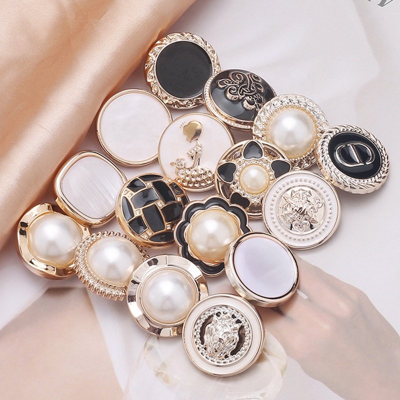 Metal Rhinestone Buttons Luxury Pearl Crystal Shank Buttons for Clothing DIY Sewing Sweater Accessories Wholesale