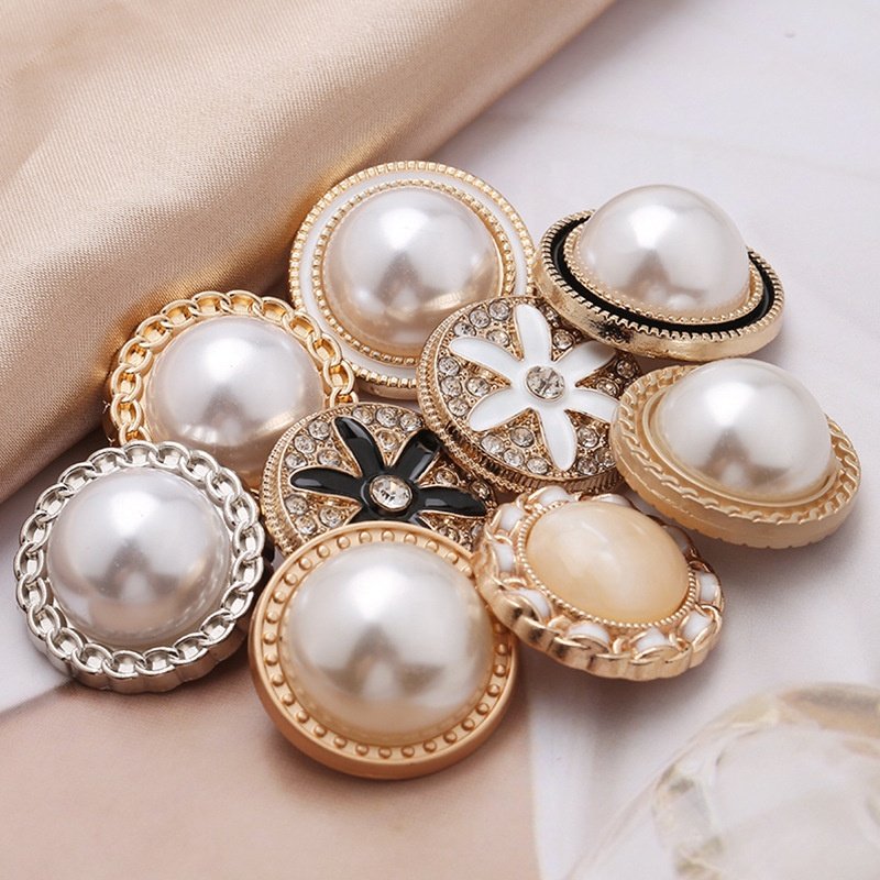 Metal Rhinestone Buttons Luxury Pearl Crystal Shank Buttons for Clothing DIY Sewing Sweater Accessories Wholesale