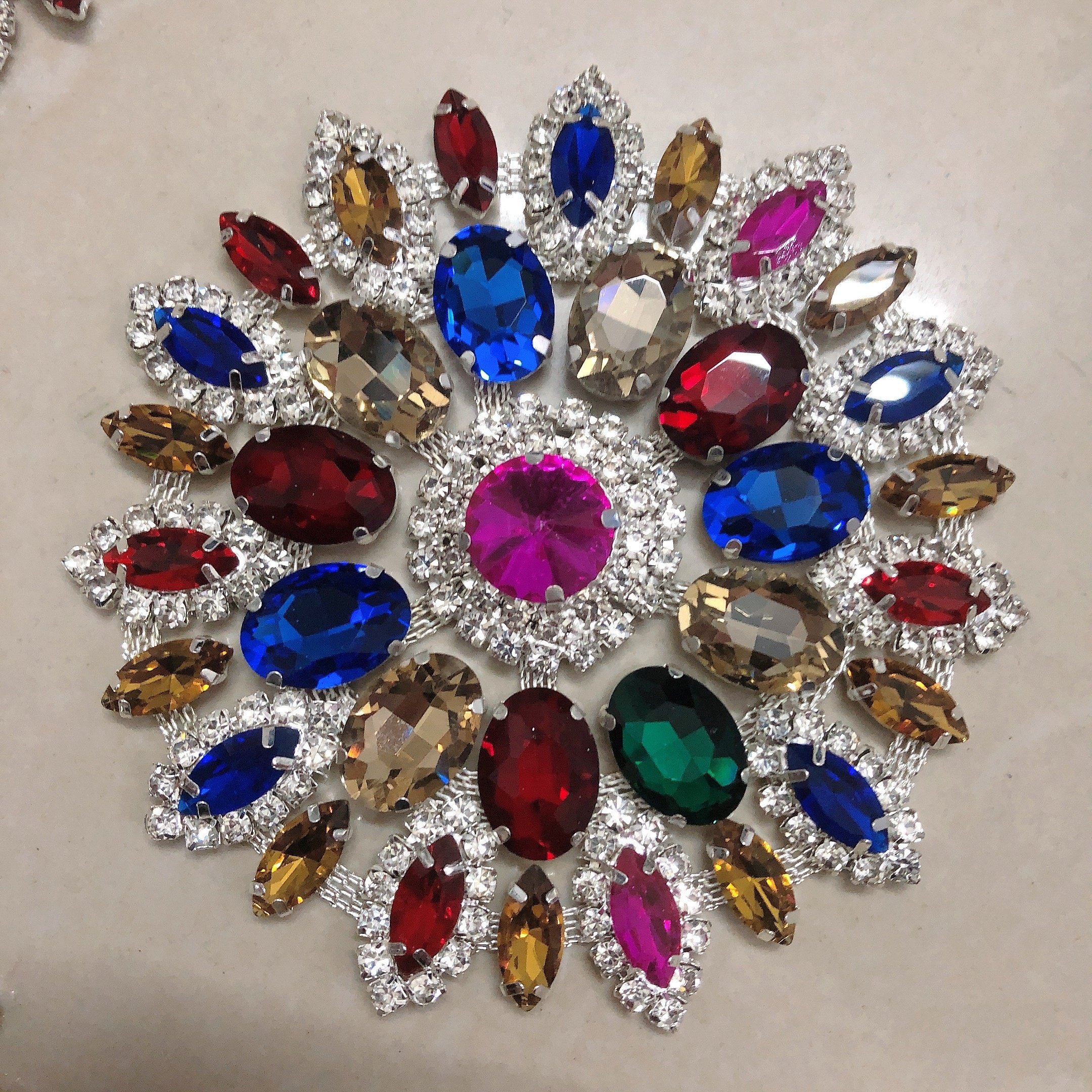 Latest good quality shiny colorful rhinestone chain applique bag decoration LT2360