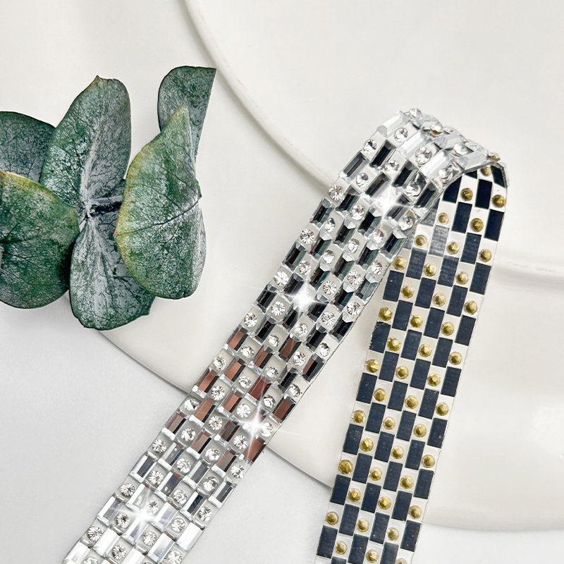 Hot sale glass rhinestones flat back non hotfix applique trim rhinestone ribbon garment accessories
