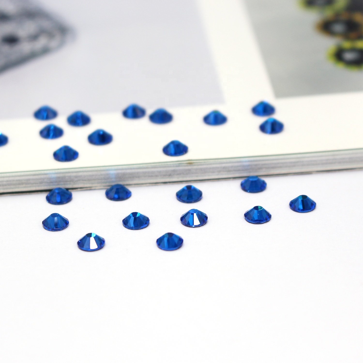 Spot Wholesale High Quality MC Flat Bottom Hot Fix Rhinestone For Garment Processing Accessories