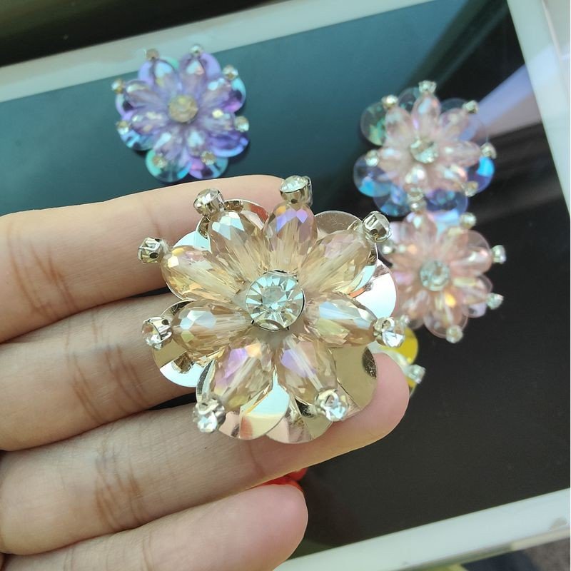 Wholesale Crystal Applique Rhinestone Flower Applique For Wedding Gown Trimming Bridal Sash Rhinestone Patch LSAP101