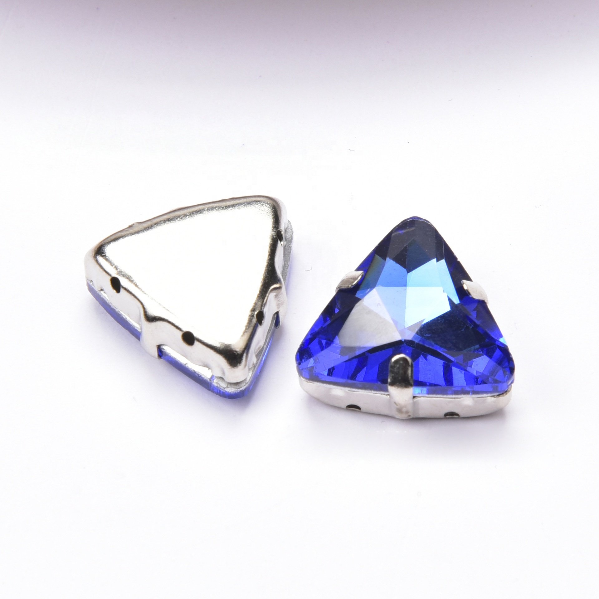 18mm Triangle Crystals Sew On Glass Rhinestone Strass with Silver Claw Setting DIY Bridal Dress Shoes Bags Accessories
