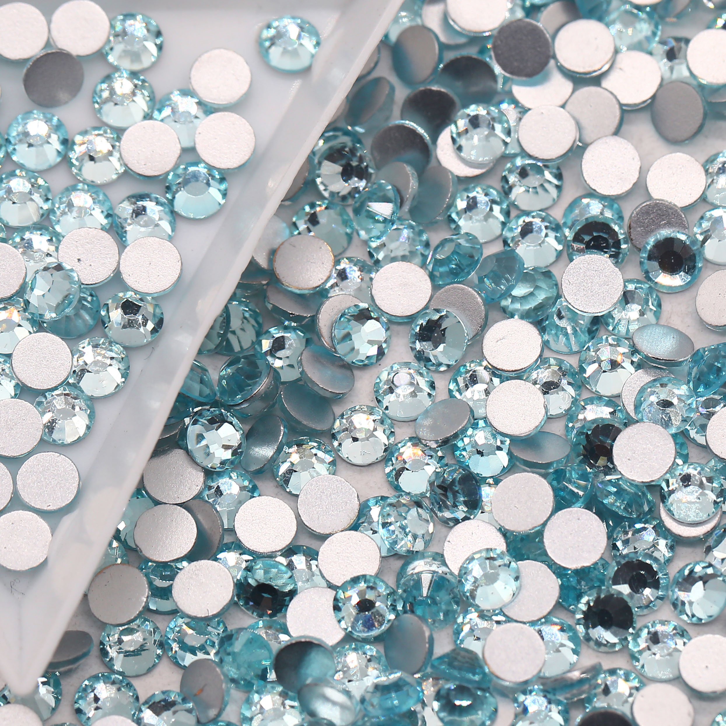 Whatstone Wholesale SS6 SS8 SS10 SS12 SS16 SS20 Bulk Ice Blue Non Hotfix Bulk Glass Rhinestones For Mugs Bottle Craft DIY