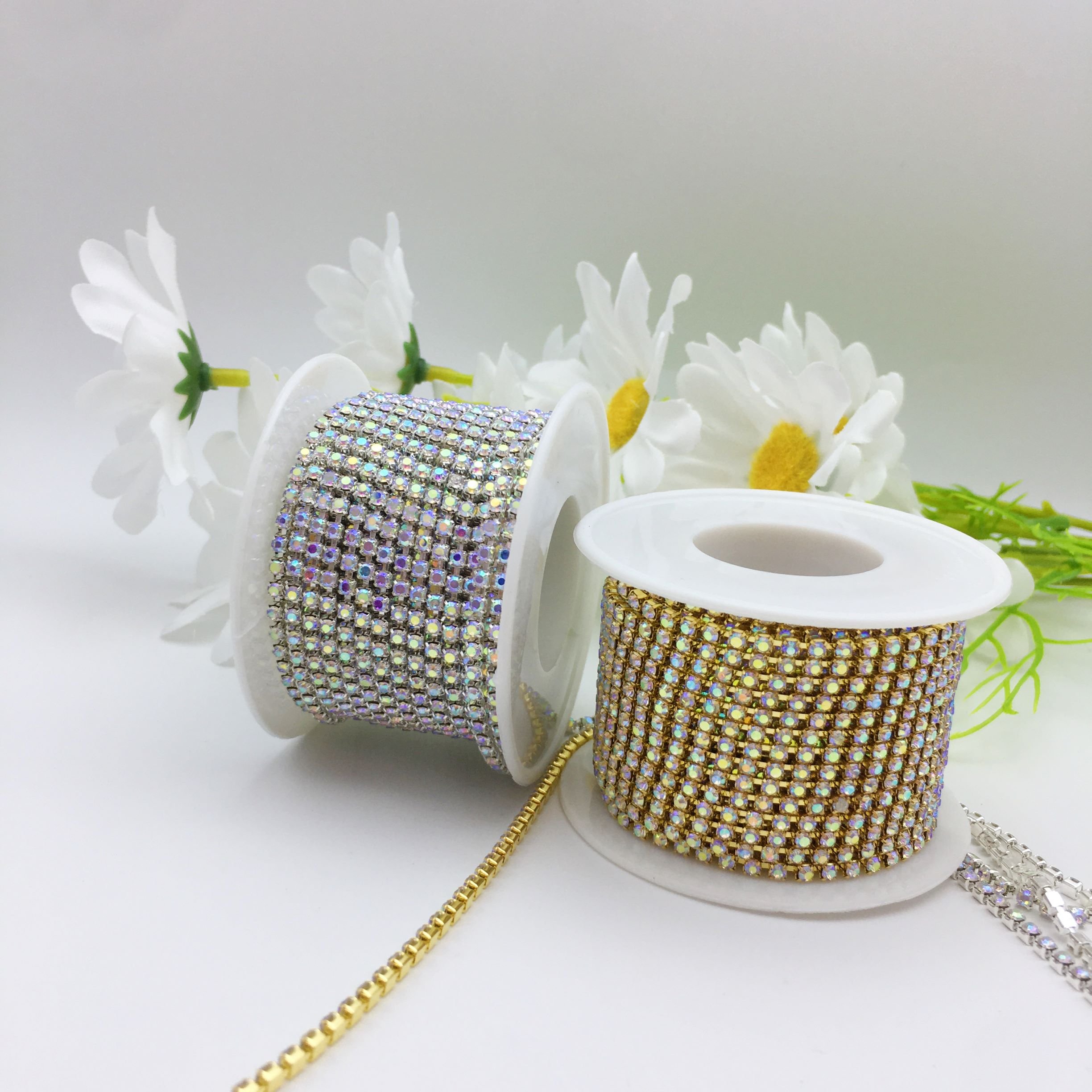 SINRONG Wholesale sewing of rhinestone chains, gold and silver soles, AB diamond glass shoe bags, wedding decorations Claw chain