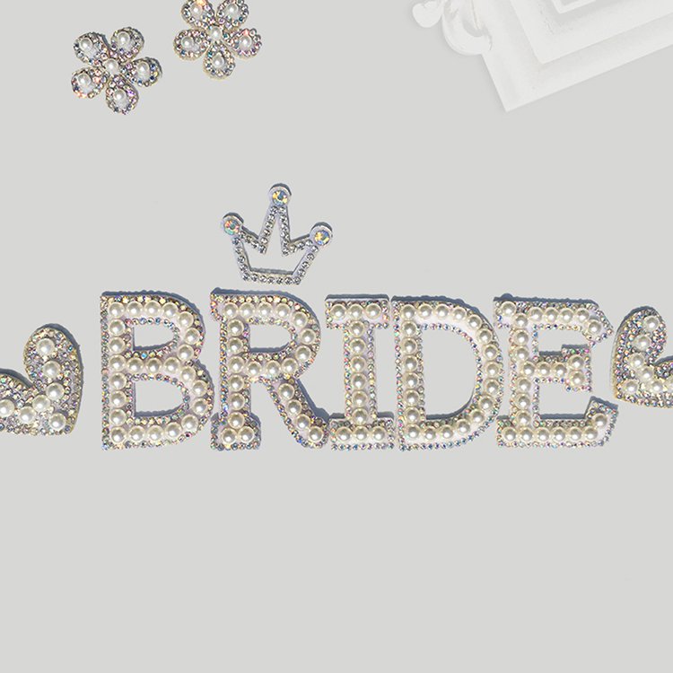 White Alphabet Pearl Rhinestone Words Ironing on Patches Applique Imitation Pearl Rhinestone Letter Patches Applique for Clothes