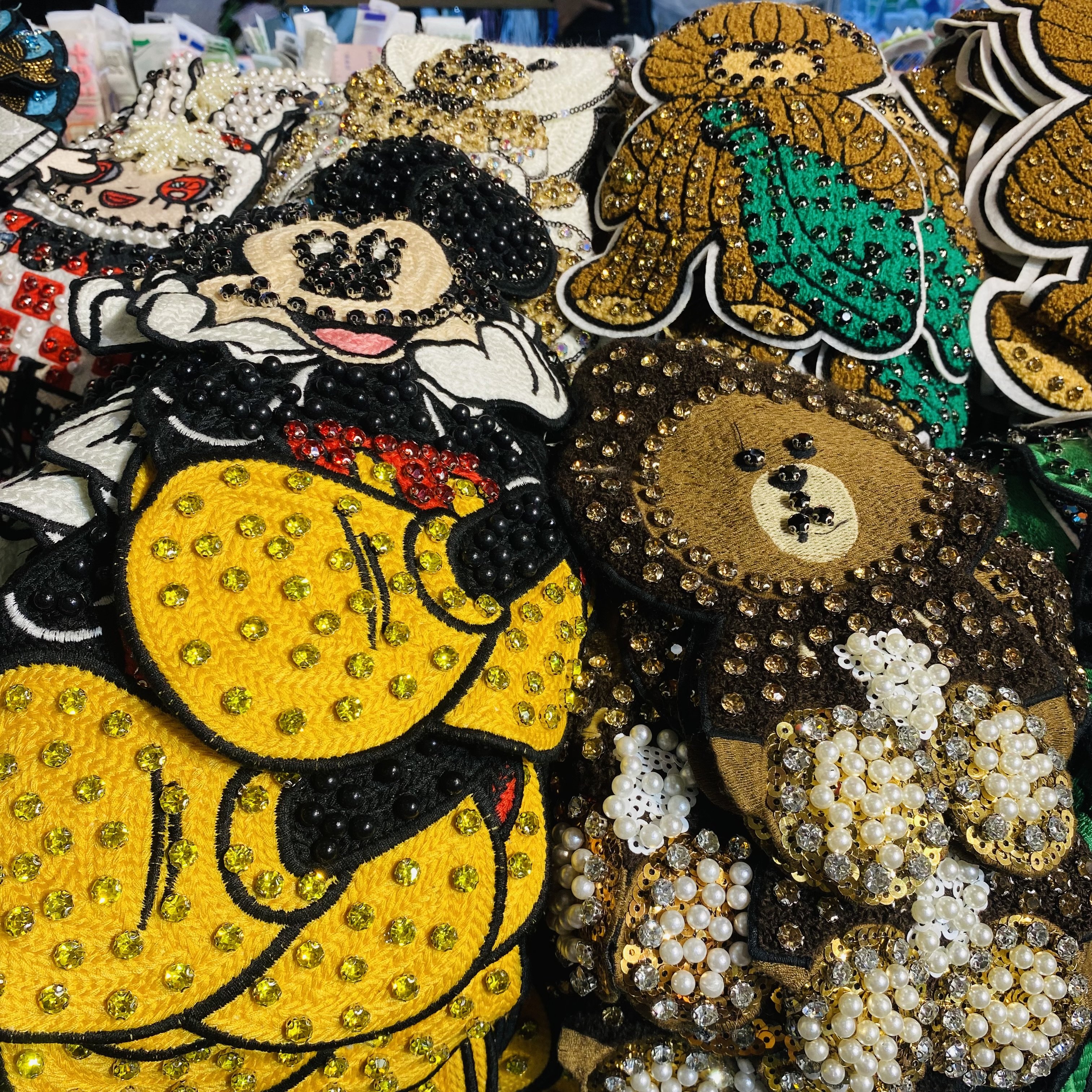 rhinestone patch with pearl fashion design for Lady garment