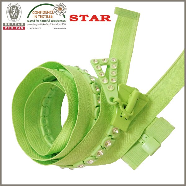 No 8 plastic rhinestone zipper special zipper