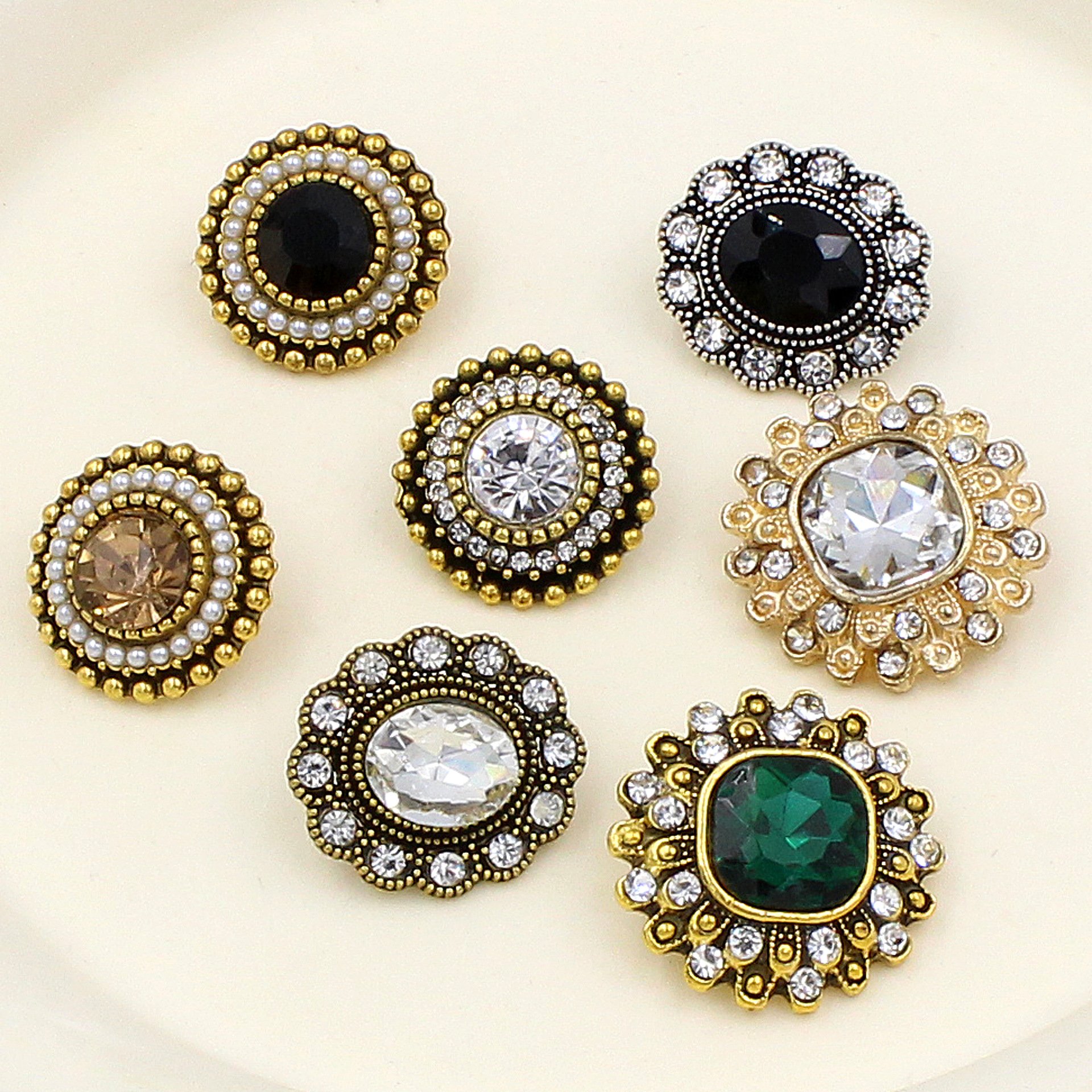 RB008 Trendy Fashion Women Accessories Crystal Rhinestone Round Dome Circle Shape Embellishments Buttons Sew On Buttons