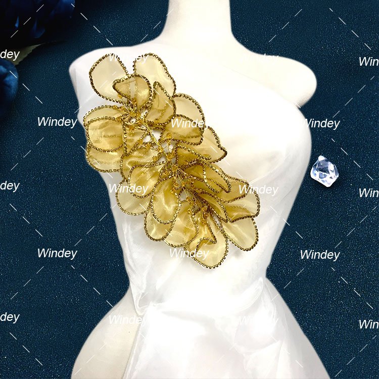 New Bridal 3D Wire Work Handmade Pearl 3D Flowers Sew On Applique Organza Rhinestone Patch For Wedding Dress