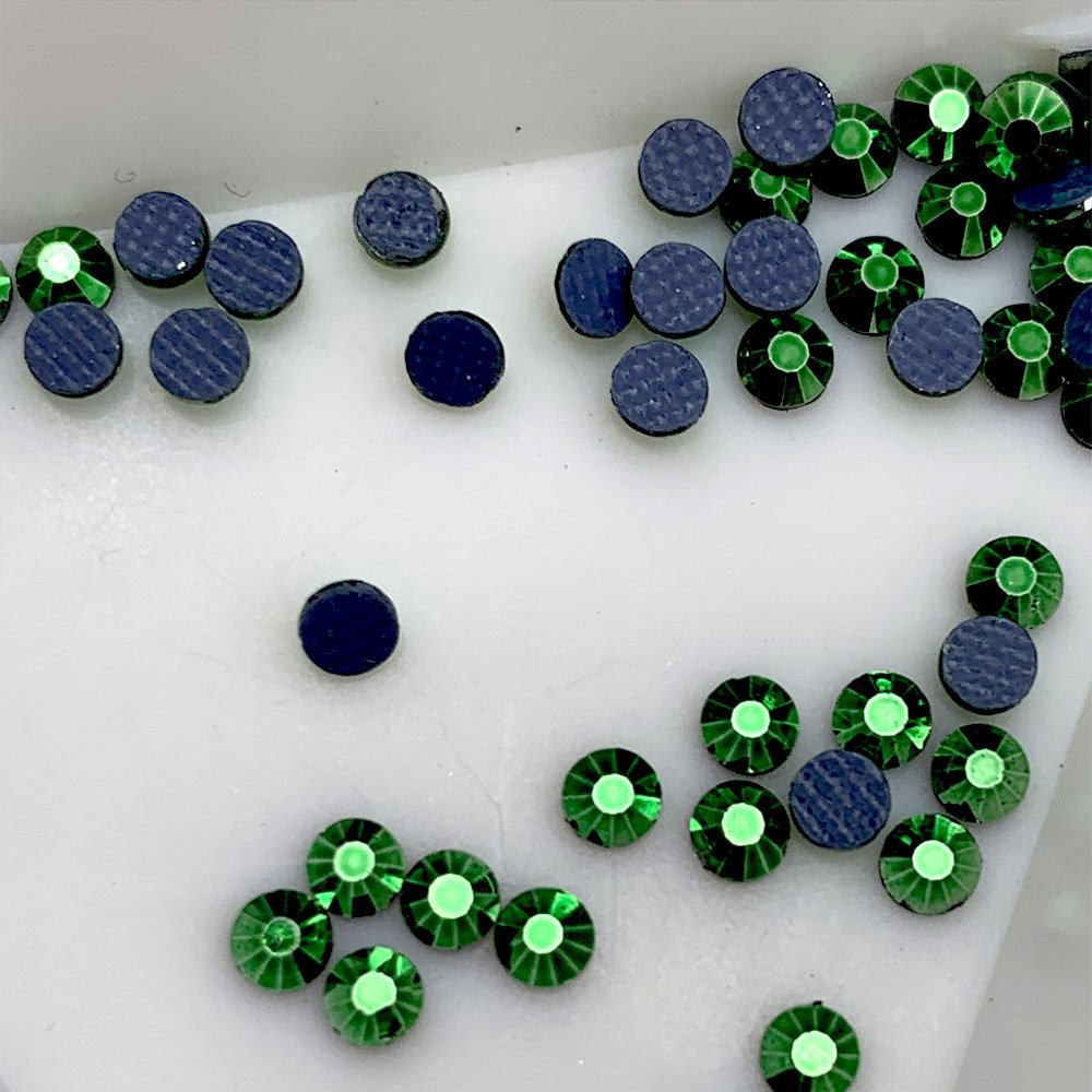 Factory direct 2024 new hematite colours SS10 hot fix rhinestone red fuchsia hematite green aquamarine hematite hotfix crystal