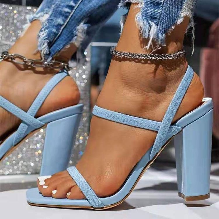 New Fashion 2021 Summer Ladies Rhinestone Sandals Foam Sole Buckle Strap Sandals Outdoor Casual Beach Shoes Women