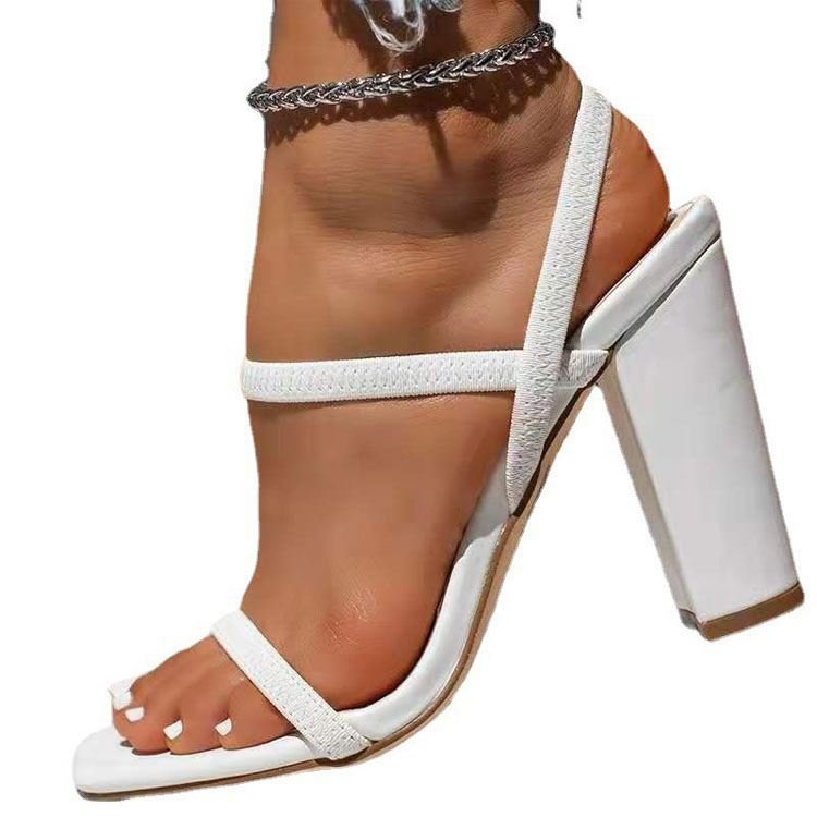 New Fashion 2021 Summer Ladies Rhinestone Sandals Foam Sole Buckle Strap Sandals Outdoor Casual Beach Shoes Women