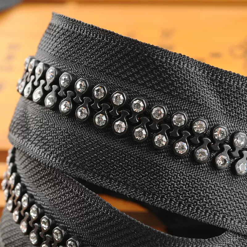 SAS High Quality 3#5#10# Rhinestones Zipper Fashion Open-End Colorful Diamond Plastic Resin Zipper